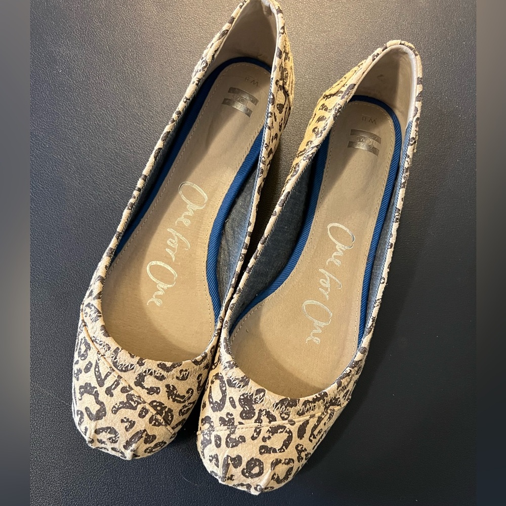Toms Ballet Flats - Brown Gisele - Size 8 - Brand New